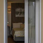 Guest house Casinha Branca