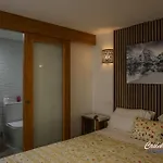 Guest house Casinha Branca