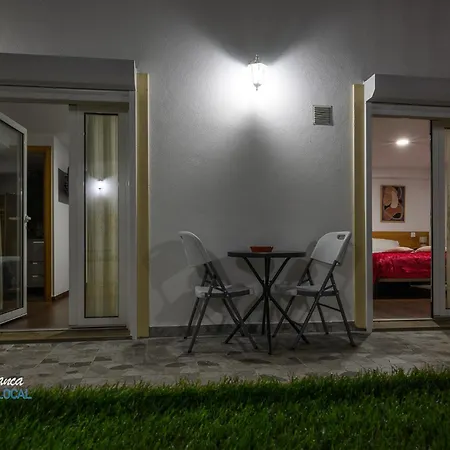 Casinha Branca Gæstehus Fundão