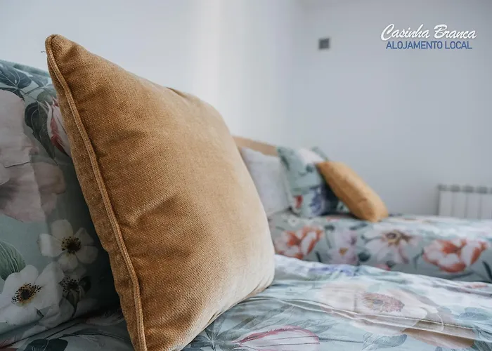 Casinha Branca 3* Fundão